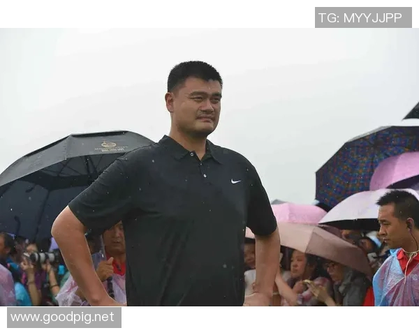 姚明与张世林的篮球传奇:从友谊到合作的精彩历程与启示 姚明与张世林的篮球传奇:从友谊到合作的精彩历程与启示