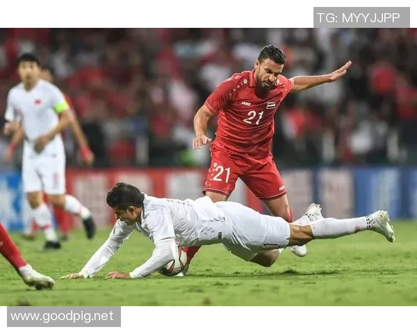 足球明星哈雷特的职业生涯与成就揭秘及其在足球界的影响力分析 足球明星哈雷特的职业生涯与成就揭秘及其在足球界的影响力分析