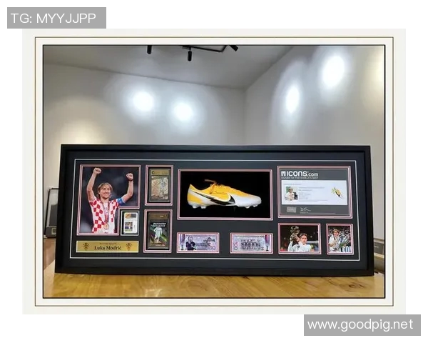 现役足球明星的辉煌成就与传奇故事全解析 现役足球明星的辉煌成就与传奇故事全解析